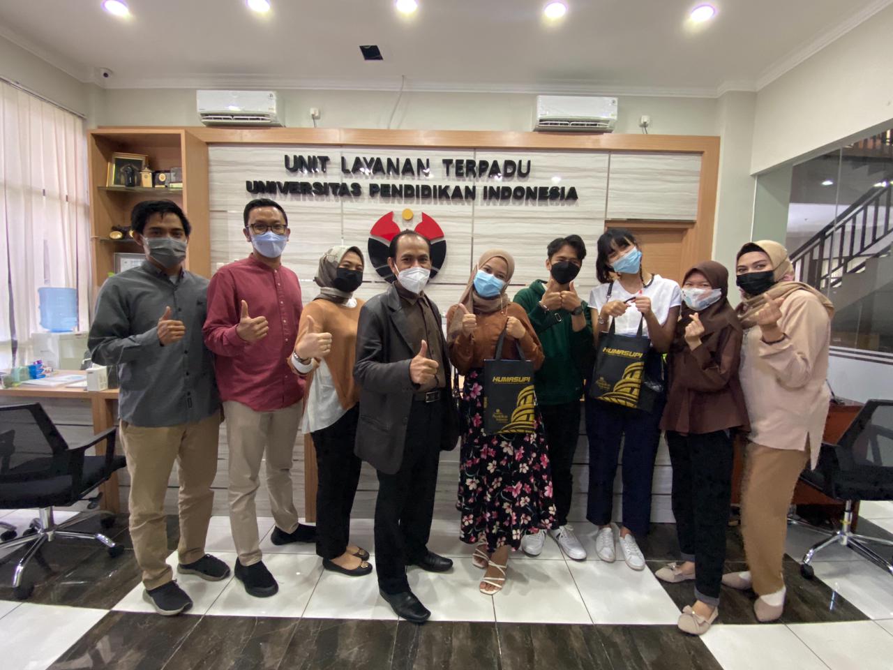 Mahasiswa Prodi Bahasa dan Sastra Inggris UPI Selesaikan Tugas Magang di Humas UPI