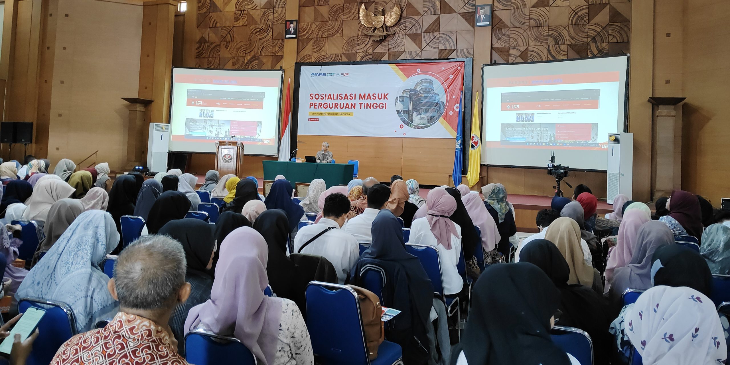 Humas UPI Gelar Sosialisasi Penerimaan Mahasiswa Baru 2024 di Gedung Balai Pertemuan Umum